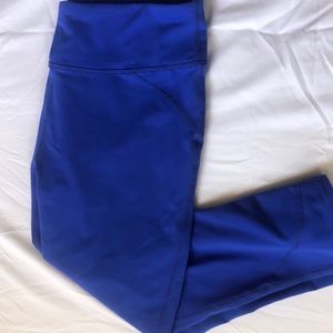 Fabletics Blue Cropped Leggings
